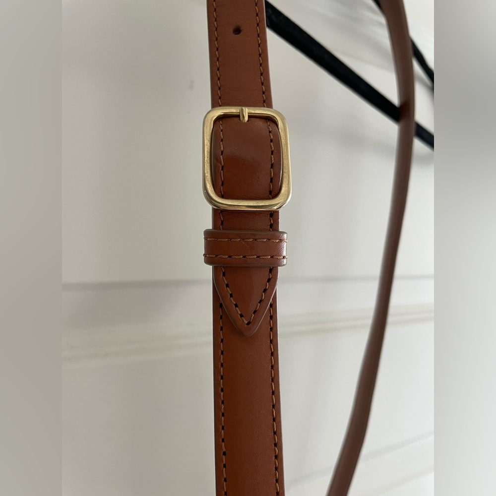 Jenni Kayne Small Leather Saddle Bag - Picture 6 of 13